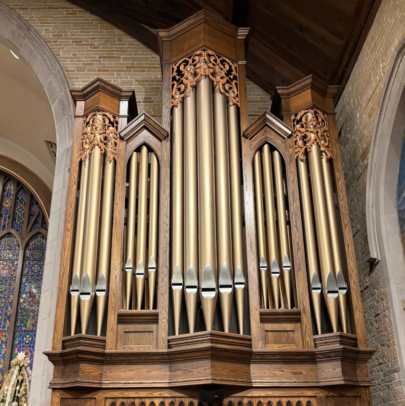 Photo of pipe organ